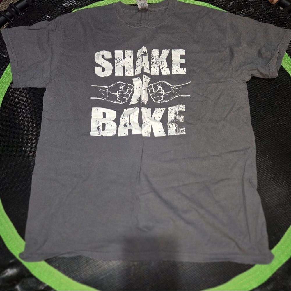 Talladega Nights A Story Of Ricky Bobby Tshirt Shake N Bake Size Medium